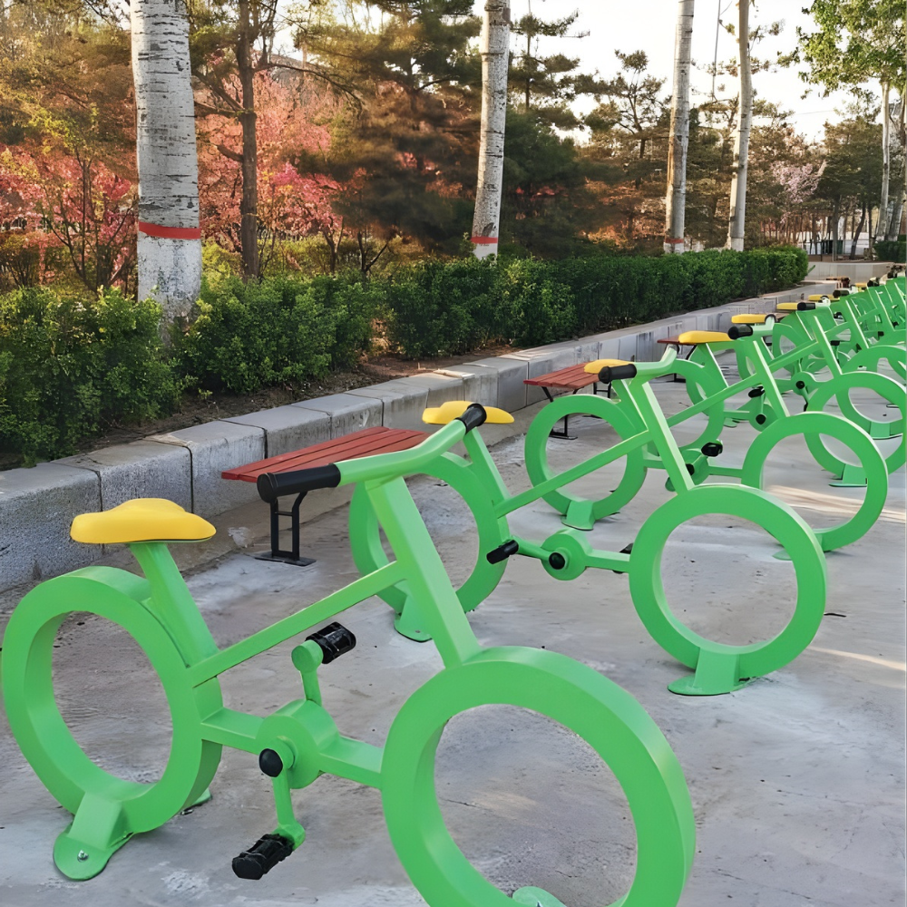 Bicicletas estáticas biosaludables instaladas en una ciudad