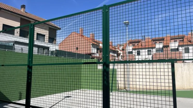 Cerramiento de una pista de pádel