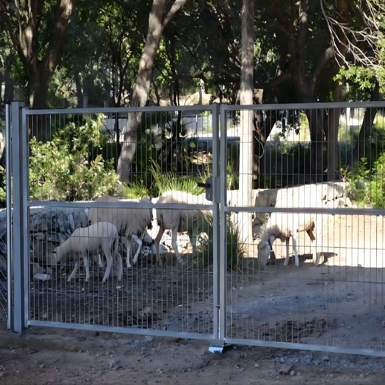 Puertas para cerramientos y vallas